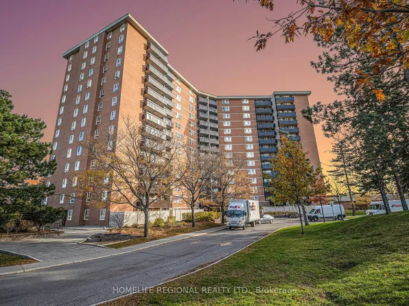 2000 Jasmine Cres #1403, Ottawa, ON K1J 8K4