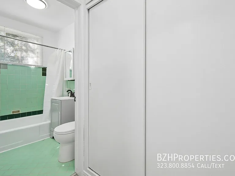 4010 Los Feliz Blvd #16 — Photo 8