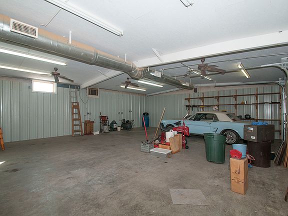 5th image of 3509 Michigan St