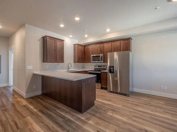 1013 & 1015 5th St, Wenatchee, WA 98801