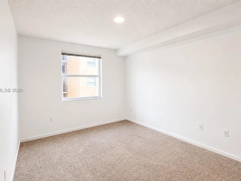 17150 N Bay Rd #2602 — Photo 15