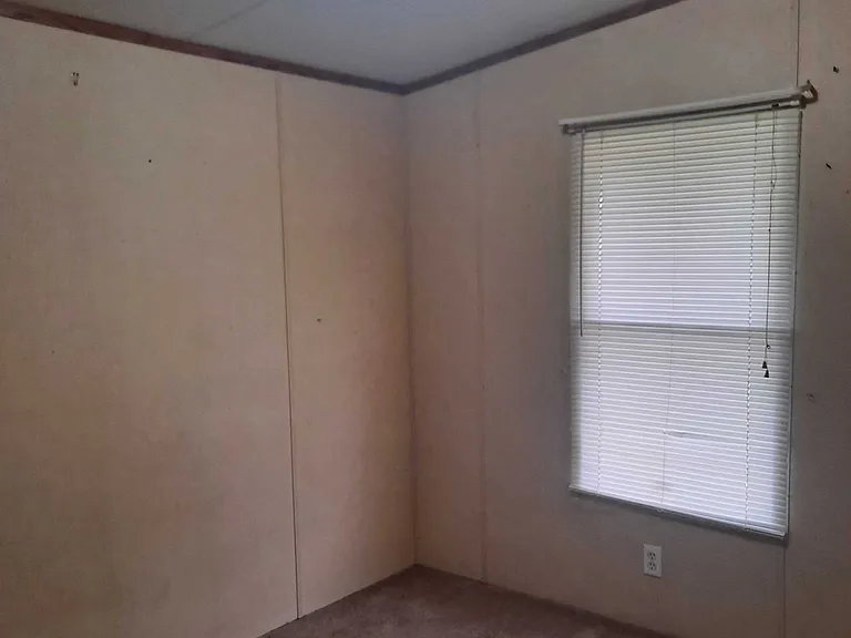 13 Ellis Ave — Photo 5