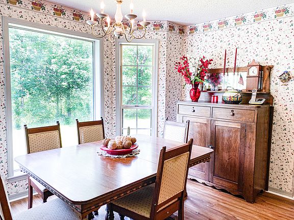 5th image of 120 Hidden Valley Ln