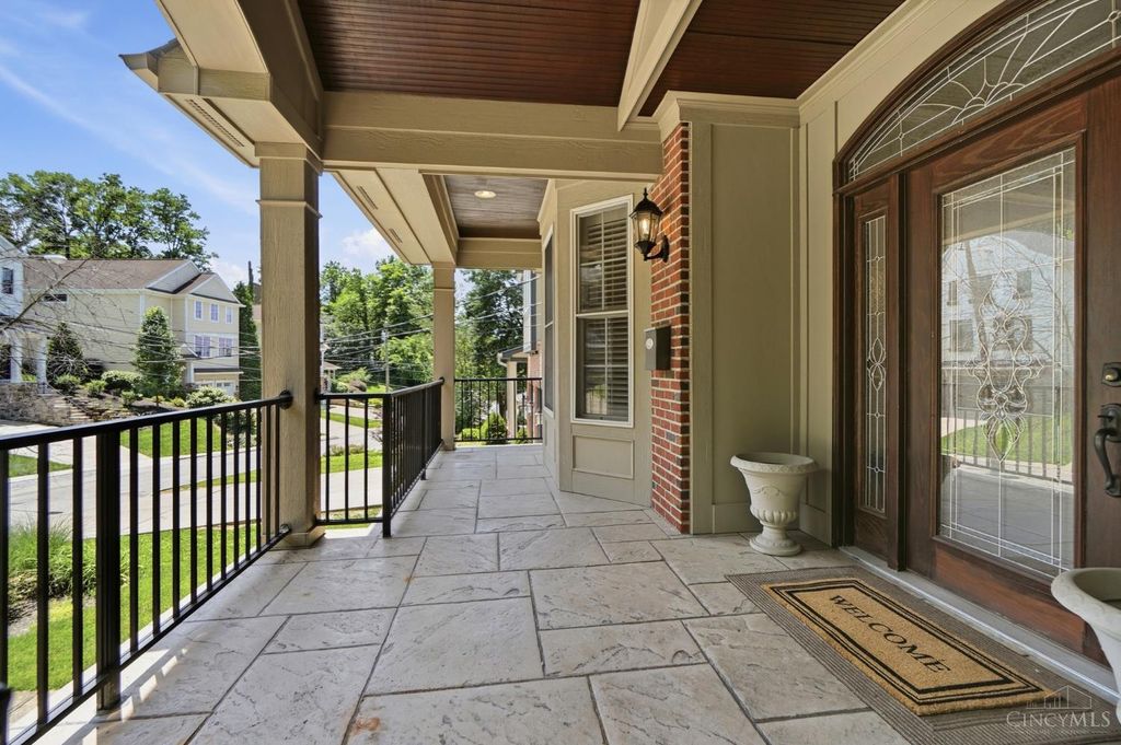 623 Rushton Rd, Cincinnati, OH - View 5
