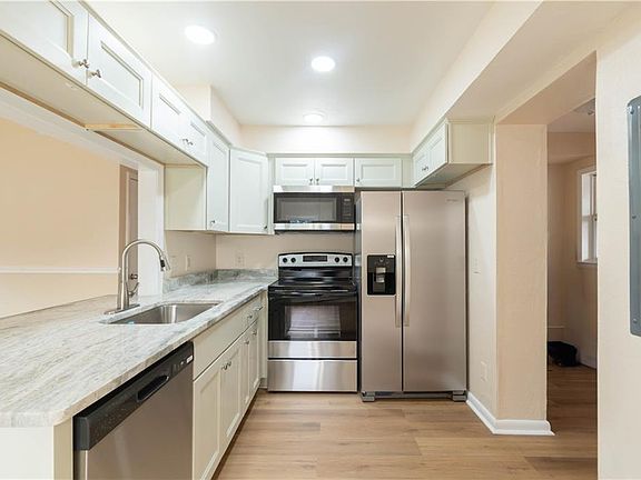 5th image of 1302 Portlock Rd