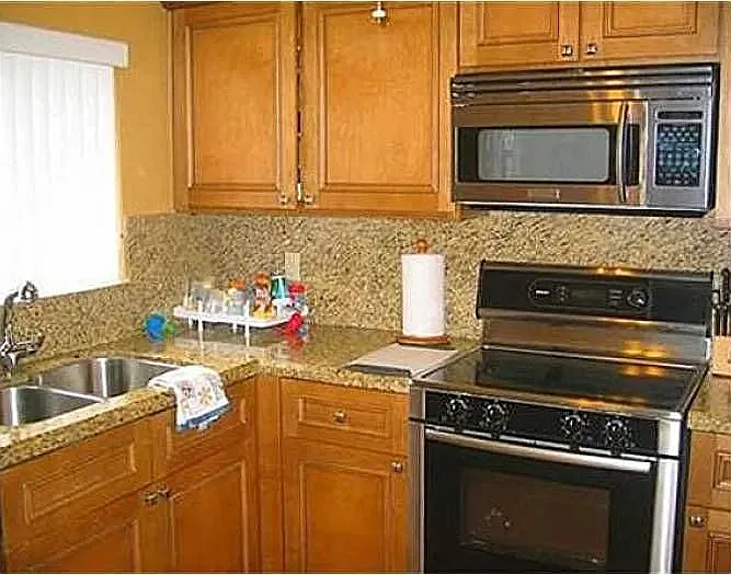 1605 Congressional Way — Photo 4