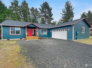 394 Lake View Loop NE, Ocean Shores, WA 98569
