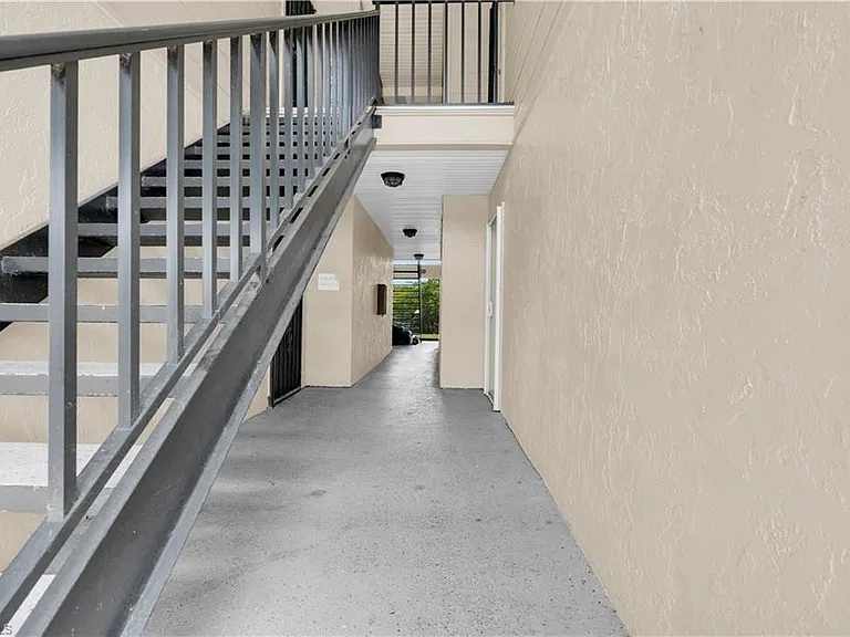 5713 Foxlake Dr #1 — Photo 15