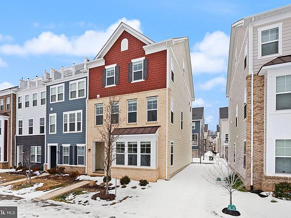 3rd image of 17762 Kingfisher Isle Rd