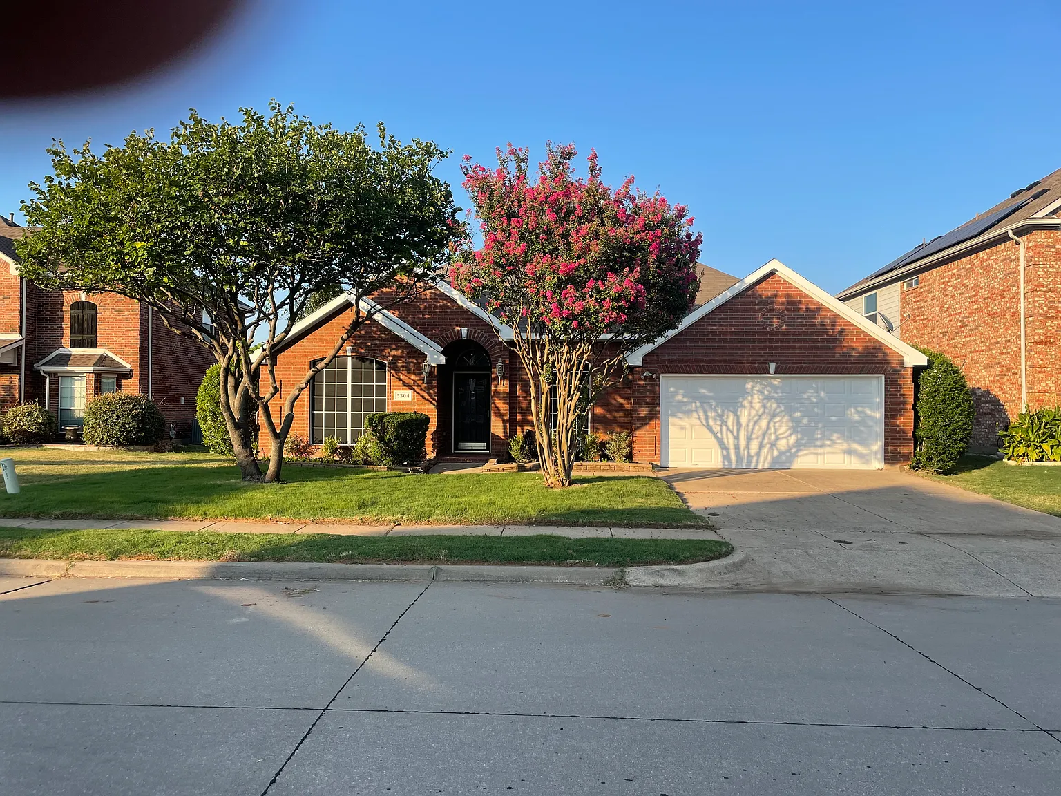 3 bed, 2298 sqft, $2,600 — Photo 1