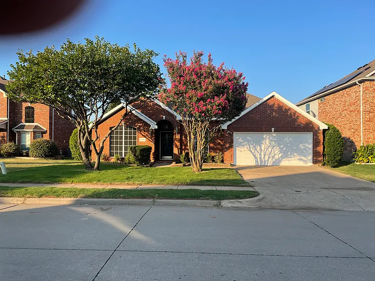 5304 Kathryn Dr — Photo 1