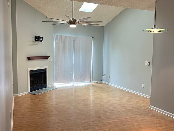 4th image of 4220 Wilshire Blvd APT 306-C