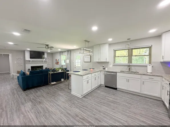 10711 Carmel Dr, Baton Rouge, LA 70818