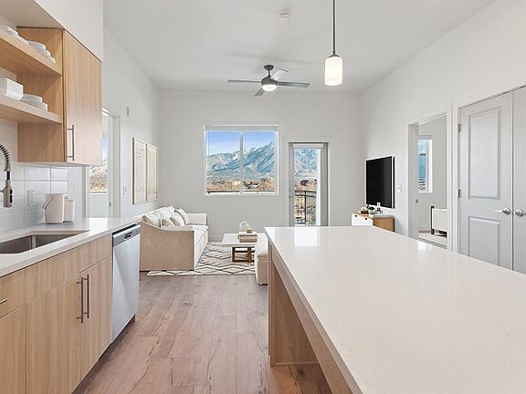 5th image of 4994 S Commerce Dr #511