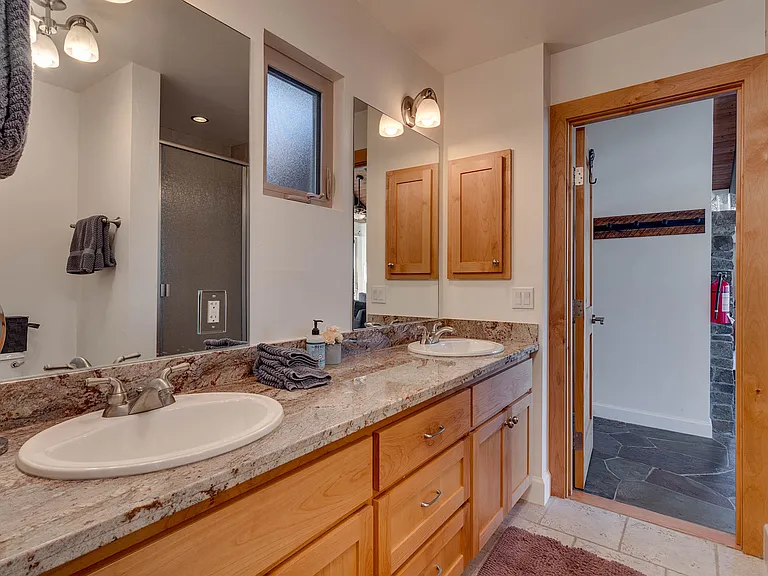 409 Lakeview Dr #409 — Photo 24
