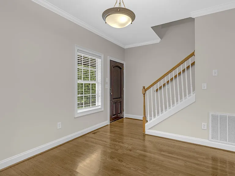 7 Croft St #A — Photo 14