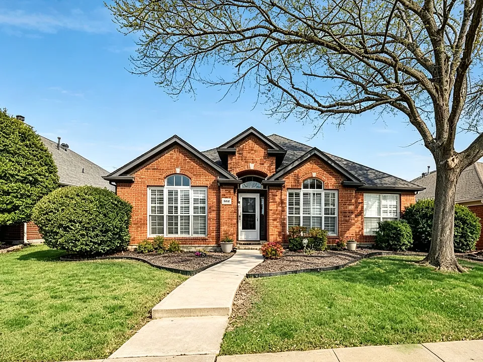 7120 Chateau Dr