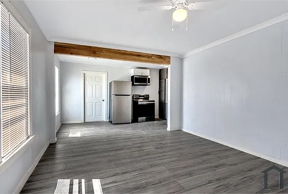 305 N Robinson St #C — Photo 19
