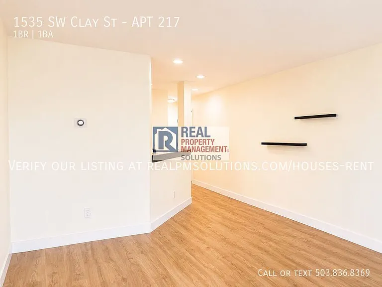 1535 SW Clay St #217 — Photo 6