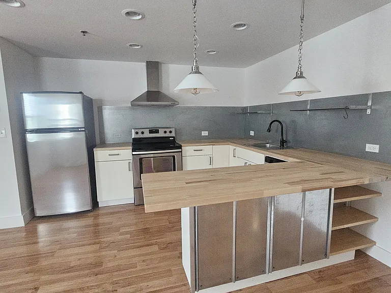 1590 Adams St #202 — Photo 21