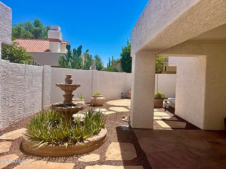 10053 E San Bernardo Dr — Photo 10