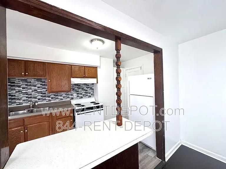 1133 Bayard Park Dr #B — Photo 3
