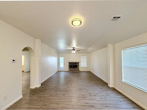 5th image of 507 Tumbleweed Dr