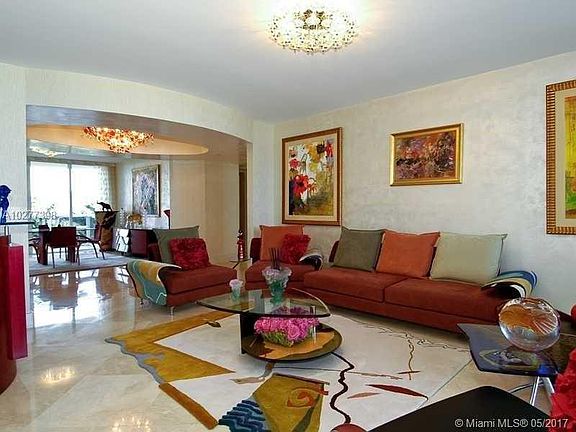 5th image of 18911 Collins Ave APT 507