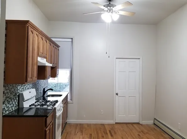 927 Park Ave APT 1N, Hoboken, NJ 07030