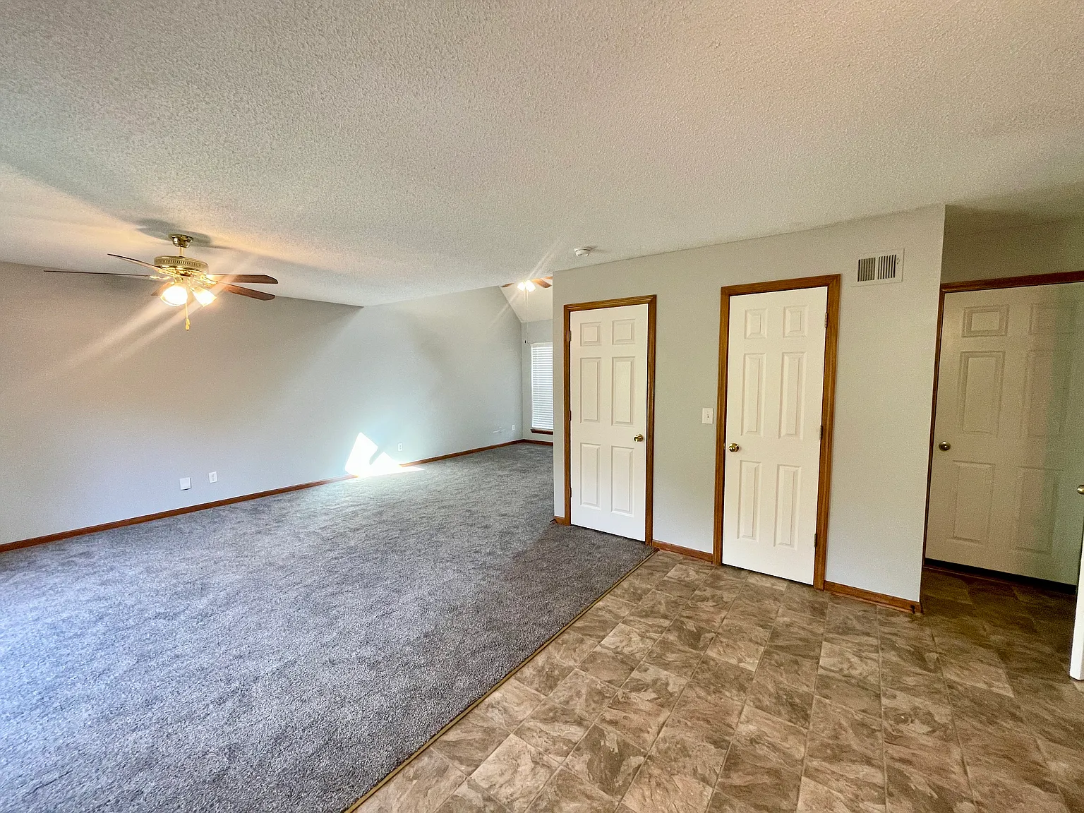 4 bed, 2.5 bath, 2000 sqft, $1,765 — Photo 3