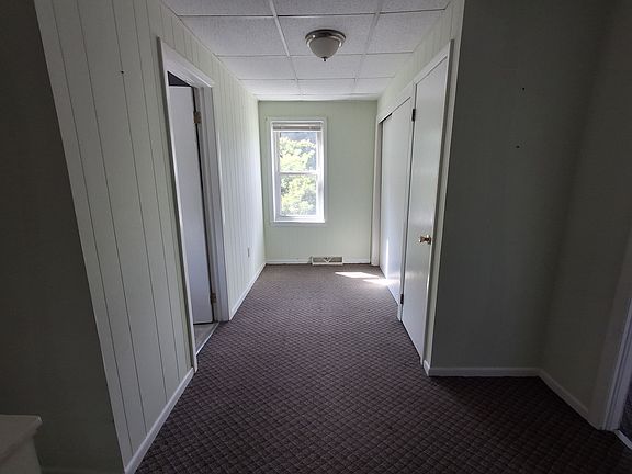 2nd image of 229 S Main St APT 4