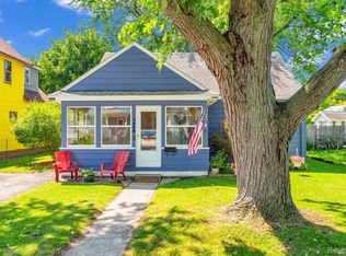 1420 Carleton St, Port Huron, MI
