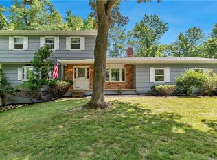 21 Bear Mountain Rd, New Fairfield, CT 06812