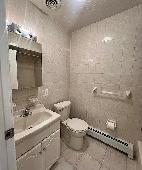 44 W 56th St #1 — Photo 17