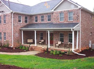 220 Norwalk St, Holly Springs, NC 27540