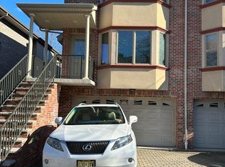 2040A Ellery Ave, Fort Lee, NJ 07024