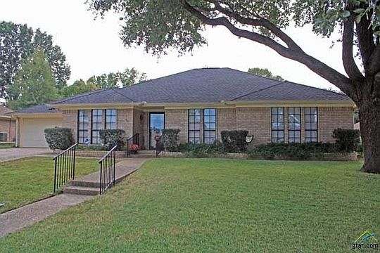 1st image of 702 Becky Dr