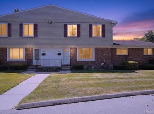 24570 Quad Park Ln, Clinton Township, MI 48035