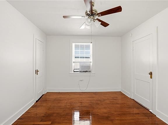 3rd image of 1122 Derbigny St