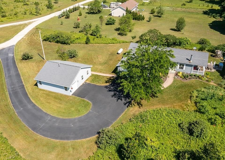1st image of 6198 Taylor Ln