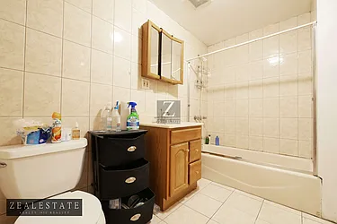 Rented by ZealEstate Group Inc