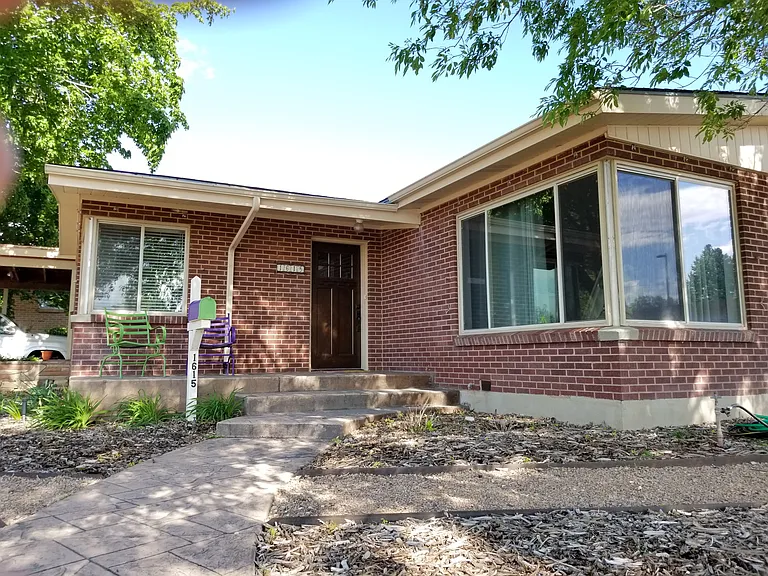 1615 S 50 W — Photo 3
