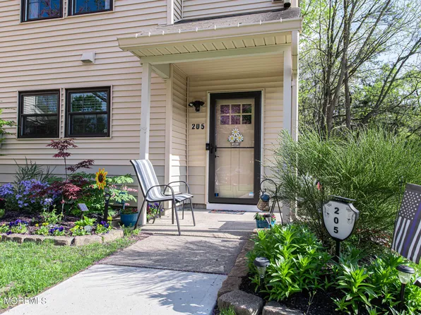 205 Daffodil Drive, Jackson, NJ 08527