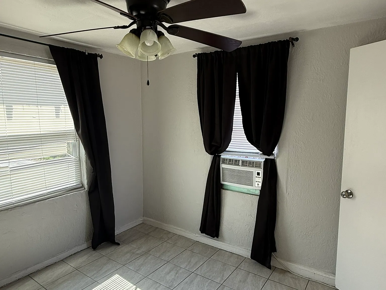 1 bed, 450 sqft, $900 — Photo 2