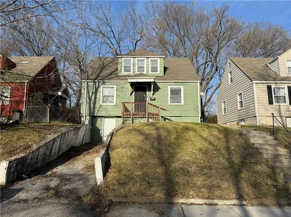 4412 Kensington Ave, Kansas City, MO 64130
