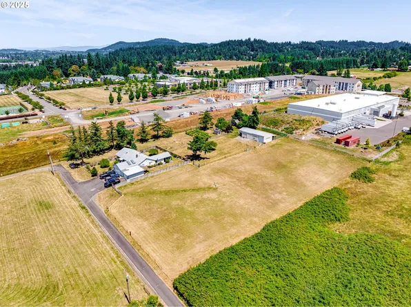 16751 SE Highway 212, Clackamas, OR 97015