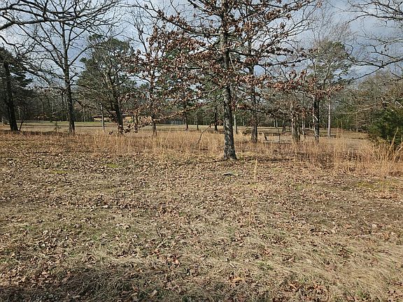 2nd image of 1001 Pine Twist Rd