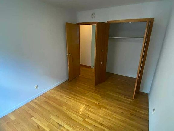 4th image of 311 W 95th St APT 3D