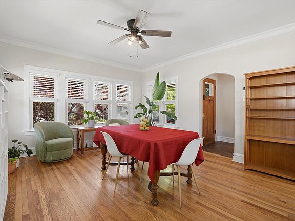 4th image of 1037 Dunlop Ave