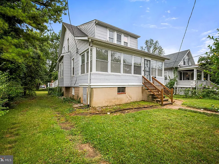 3727 Milford Ave — Photo 3